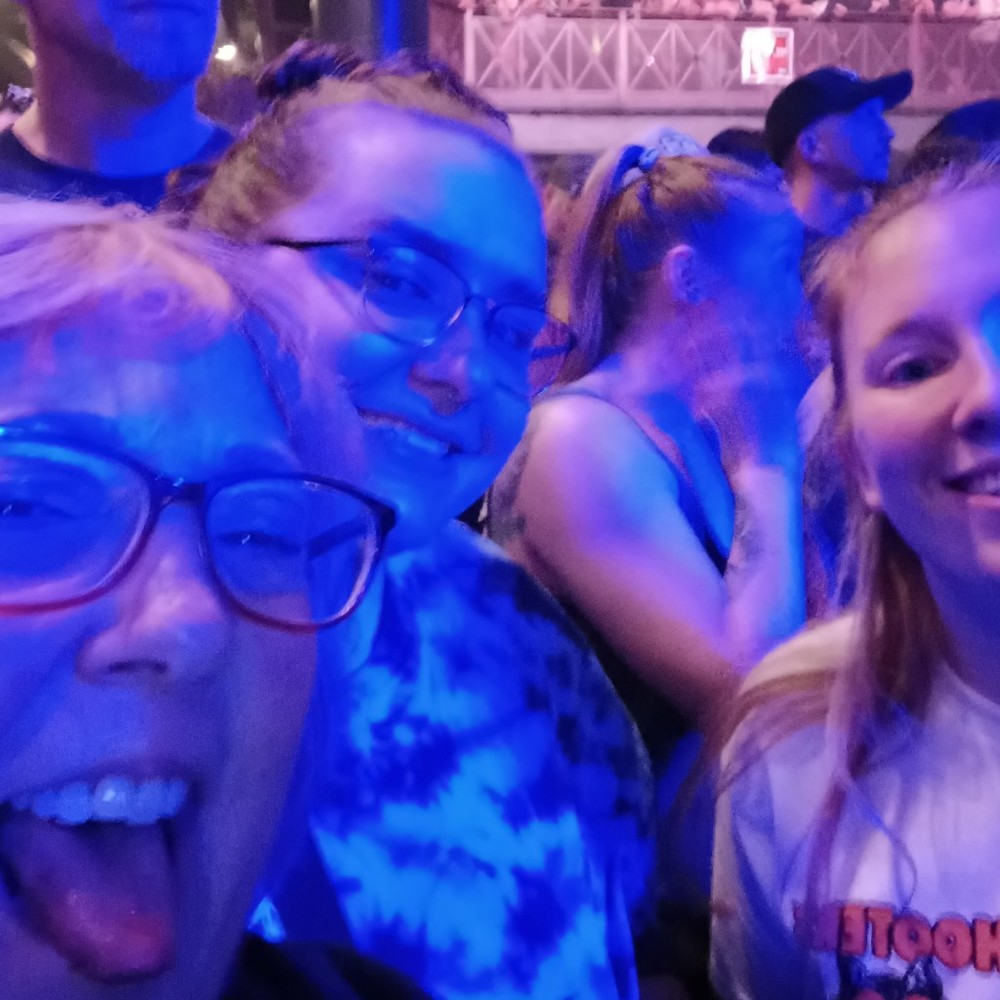 Meet your Posher, Sherry